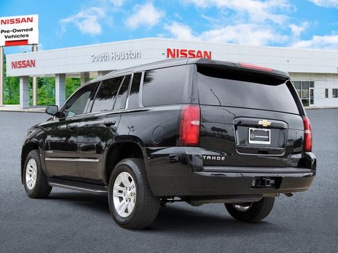 Used 2017 Chevrolet Tahoe LS RWD image 3