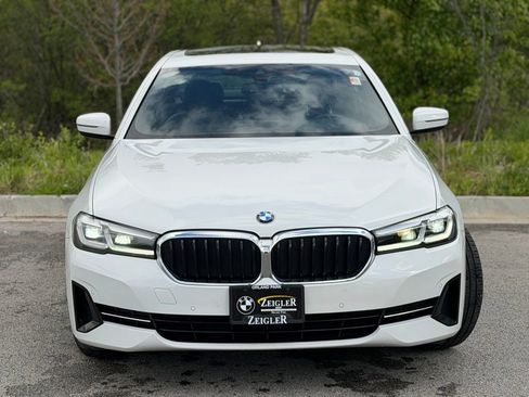 Used 2023 BMW 530i xDrive w/ Convenience Package AWD/4WD image 2
