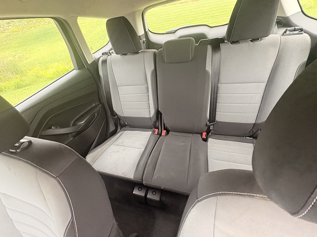 Used 2017 Ford Escape S FWD image 32