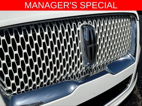 Used 2024 Lincoln Navigator L Reserve AWD/4WD image 36