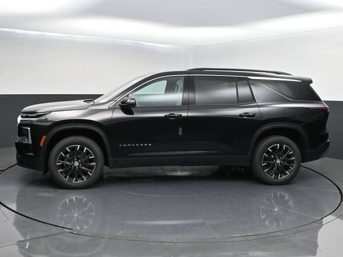 New 2026 Chevrolet Traverse LT w/ Sun and Wheel Package FWD image 4