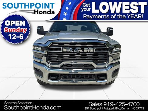 Used 2026 RAM 2500 Big Horn AWD/4WD image 2