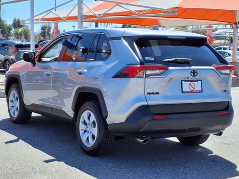 Used 2024 Toyota RAV4 LE FWD image 4