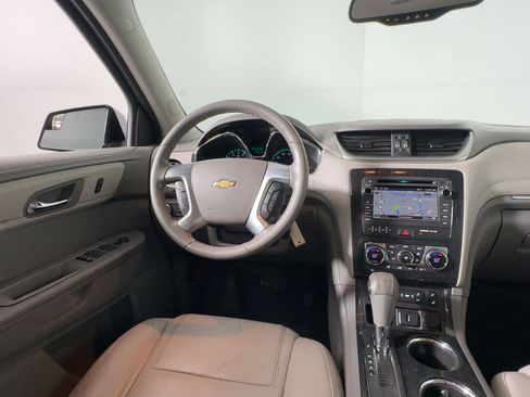 Used 2015 Chevrolet Traverse LT image 26