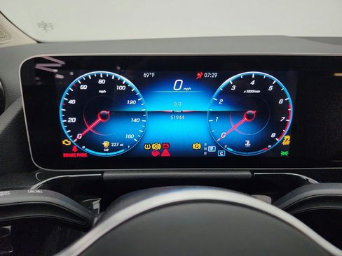 Used 2021 Mercedes-Benz GLA 250 image 9