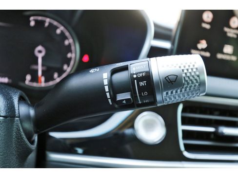 Used 2026 Genesis G70 2.5T image 20