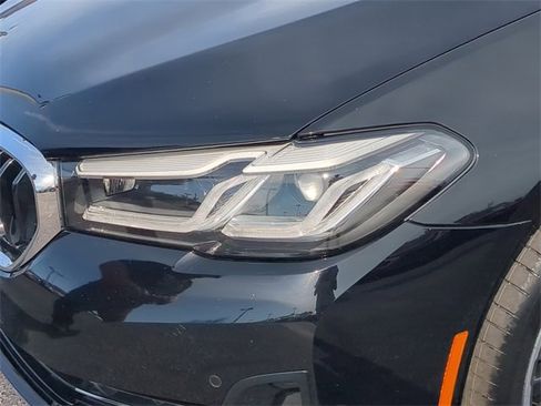 Used 2023 BMW 530e xDrive image 10