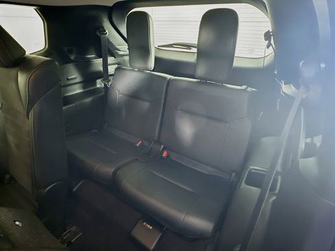 Used 2024 Mitsubishi Outlander SE image 30