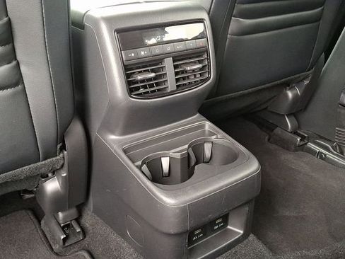 Used 2022 MAZDA CX-9 Touring w/ Touring Premium Package image 14