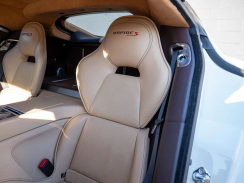 Used 2014 Aston Martin Rapide S image 16