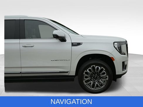 Used 2023 GMC Yukon XL Denali Ultimate w/ LPO, Floor Liner Package AWD/4WD image 14