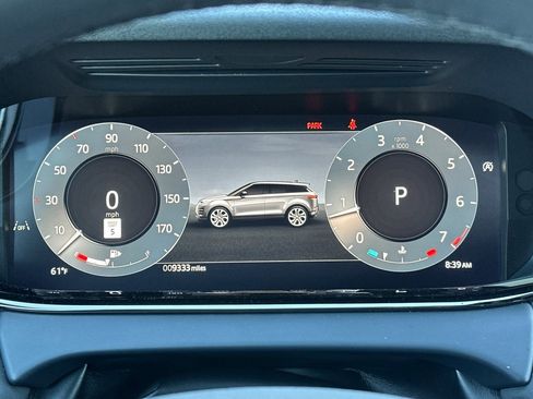 Used 2024 Land Rover Range Rover Evoque Dynamic SE AWD/4WD image 17