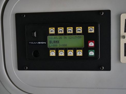 Used 2017 Ford F550 2WD Regular Cab Super Duty image 25