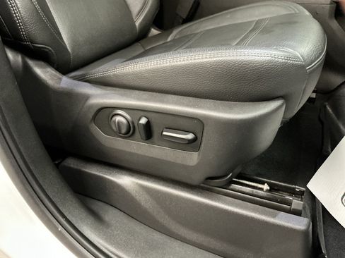 Used 2019 GMC Sierra 1500 Denali w/ Denali Ultimate Package AWD/4WD image 33