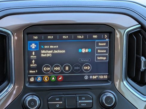 Used 2020 Chevrolet Silverado 1500 High Country w/ Technology Package image 18