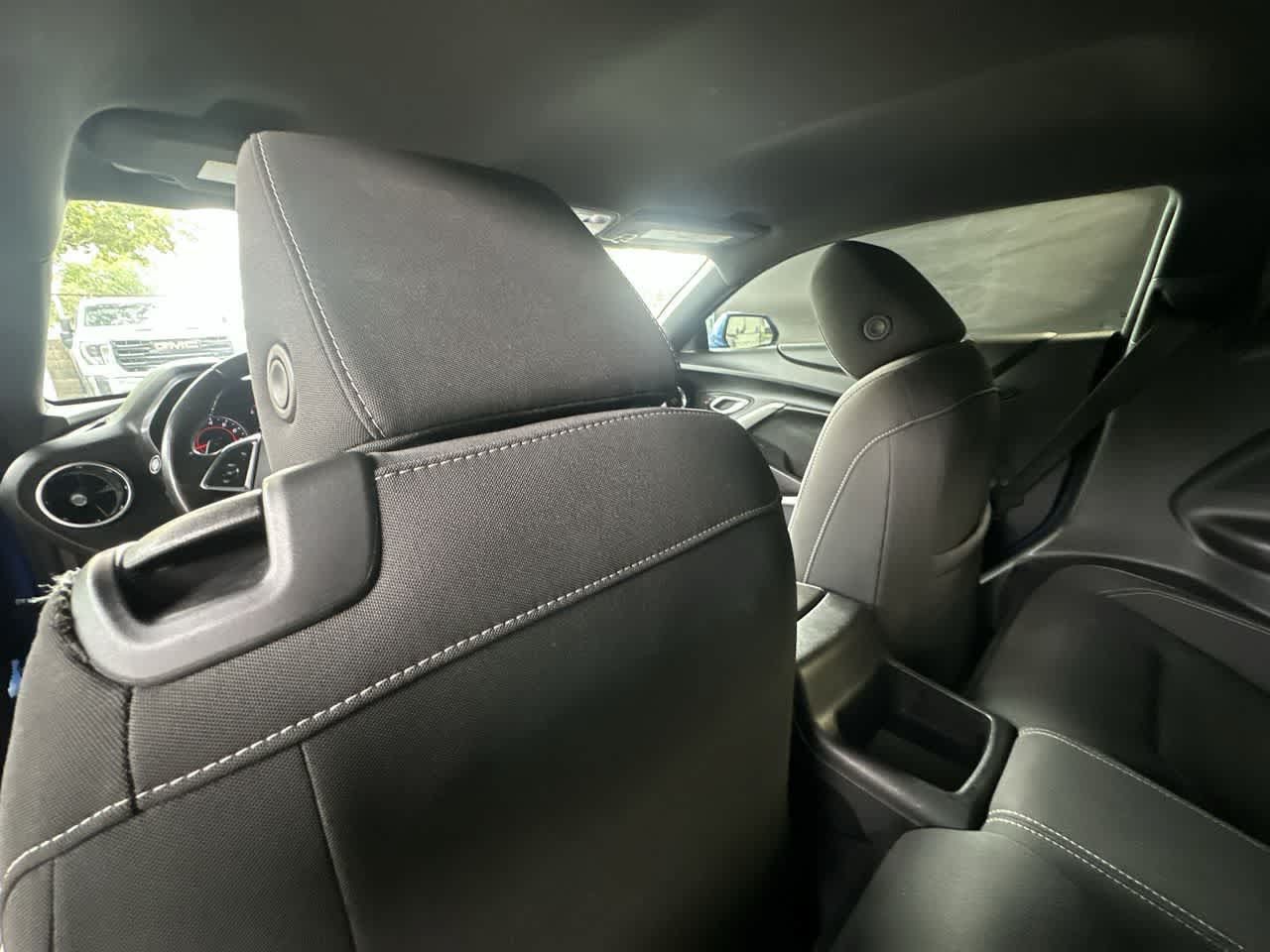 Used 2018 Chevrolet Camaro LT RWD image 23