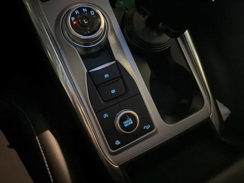 Used 2024 Ford Explorer XLT w/ Equipment Group 202A image 25