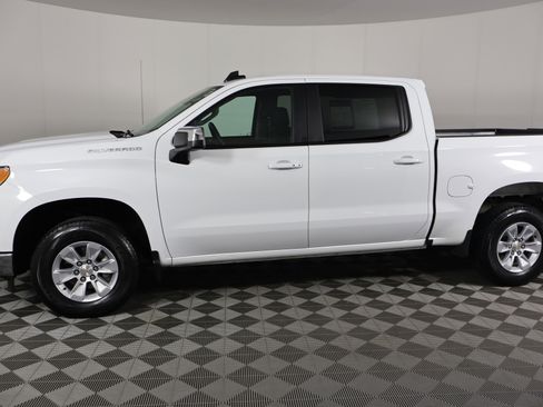 Used 2025 Chevrolet Silverado 1500 LT image 9