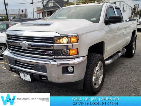 Used 2015 Chevrolet Silverado 2500 LTZ w/ LTZ Plus Package image 3