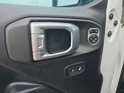 Used 2019 Jeep Wrangler Unlimited Rubicon AWD/4WD image 39