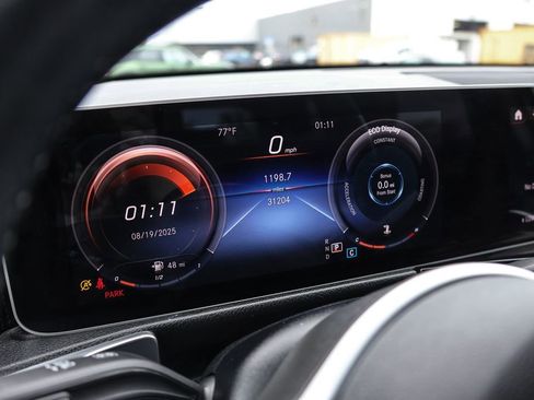 Used 2021 Mercedes-Benz GLB 250 image 43