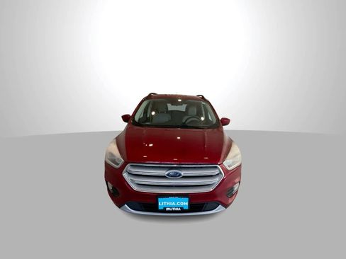 Used 2018 Ford Escape SEL image 3