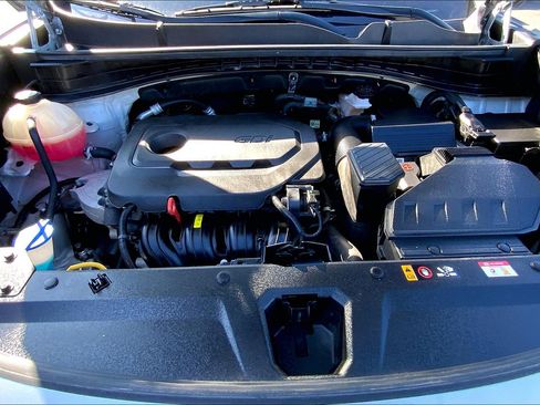 Used 2022 Kia Sportage EX image 11