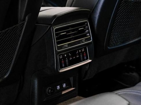 Used 2019 Audi Q8 Prestige w/ Year 1 Package AWD/4WD image 38