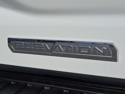 Used 2019 GMC Sierra 1500 Elevation w/ Elevation Value Package image 9