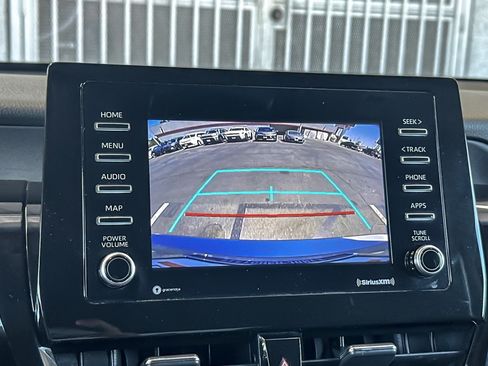 Certified 2021 Toyota Camry SE FWD image 17