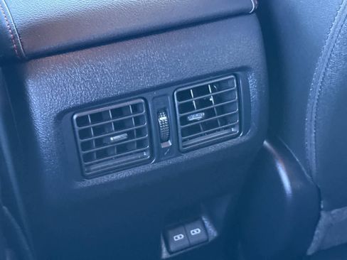 Used 2024 Toyota 4Runner TRD Off-Road Premium image 15