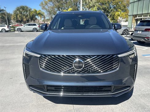 New 2026 Volvo XC90 B6 Core image 3