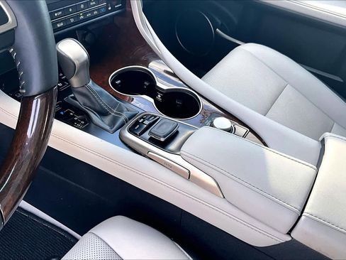 Used 2018 Lexus RX 350 FWD w/ Premium Package image 16