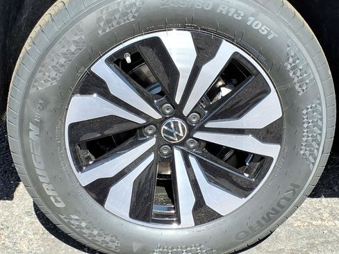 New 2026 Volkswagen Atlas Cross Sport SE image 8