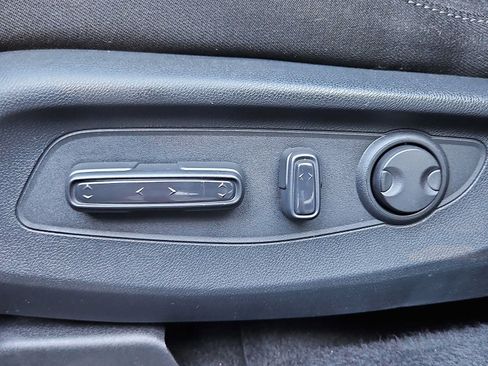 Used 2025 Honda CR-V EX image 28