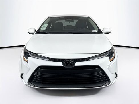 Certified 2024 Toyota Corolla LE FWD image 8