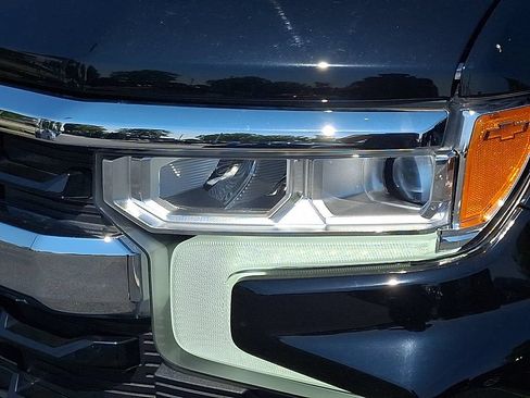 Used 2023 Chevrolet Silverado 1500 LT AWD/4WD image 9