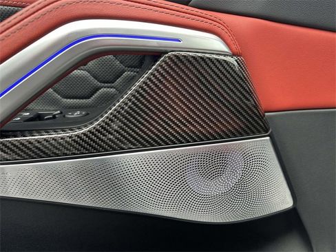 Used 2025 BMW X6 M Competition w/ Executive Package image 17