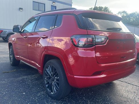 Used 2022 Jeep Compass Limited w/ (RED) Package AWD/4WD image 6