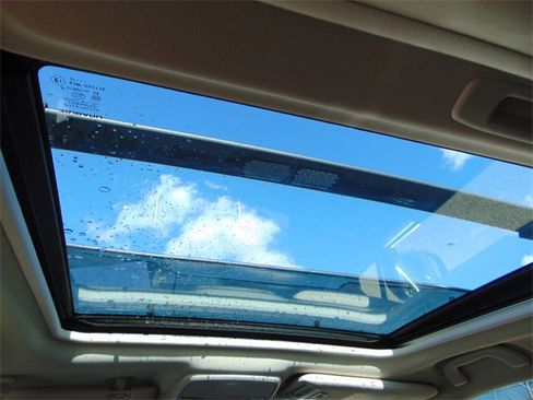 Used 2021 Subaru Forester Touring image 22