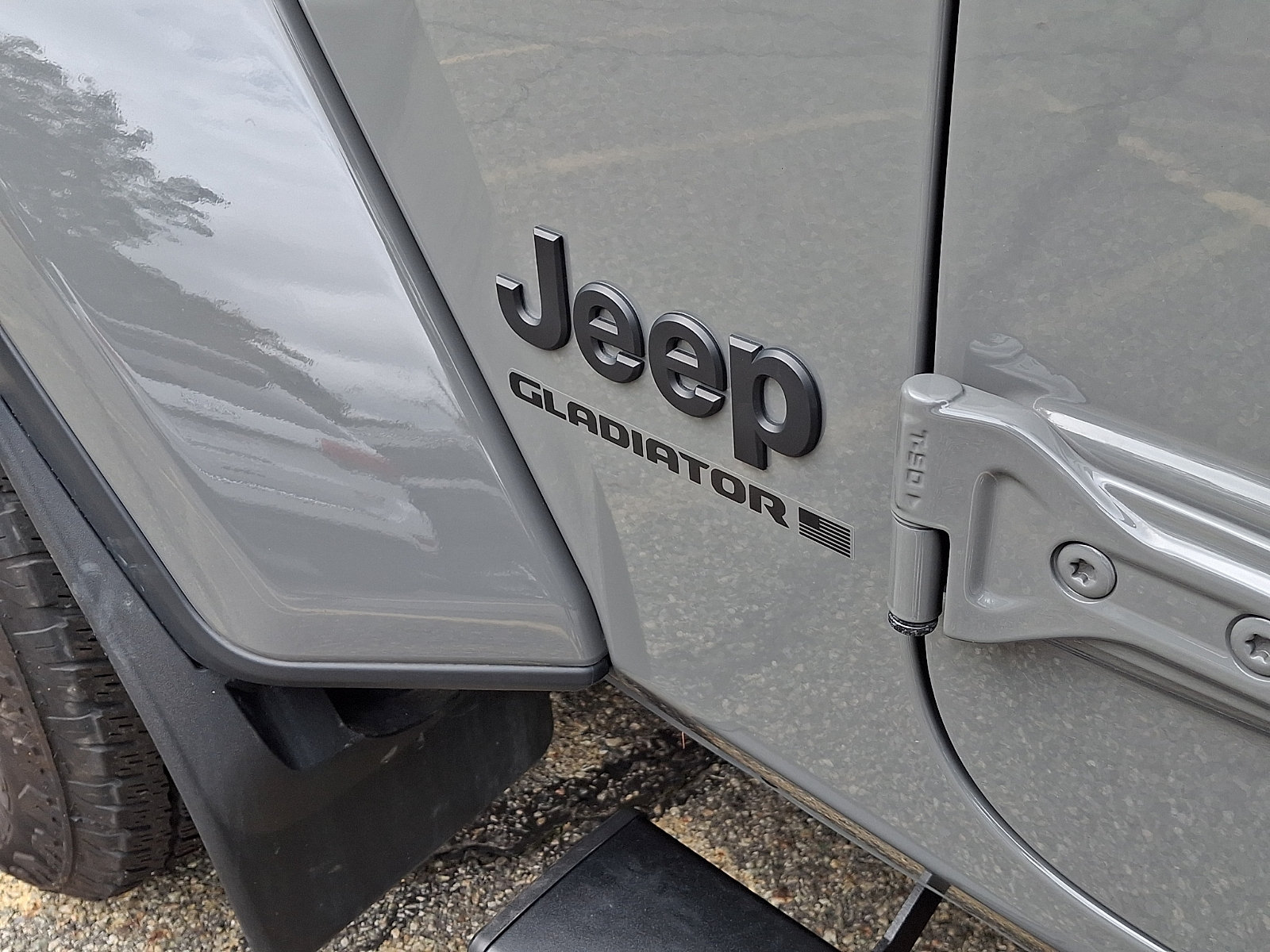 Certified 2023 Jeep Gladiator Sport AWD/4WD image 30
