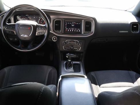 Used 2022 Dodge Charger SXT RWD image 11