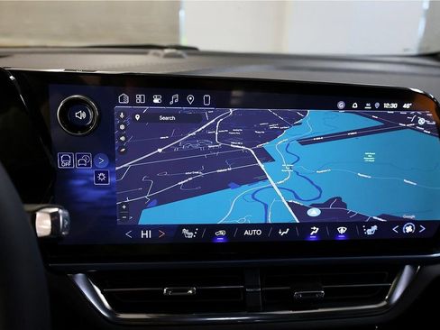 New 2026 Chevrolet Equinox EV LT w/ LPO, Blackout Package image 41