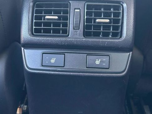Used 2015 Subaru Outback 2.5i Limited AWD/4WD image 19