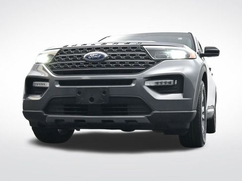 Used 2022 Ford Explorer XLT w/ Equipment Group 202A image 31