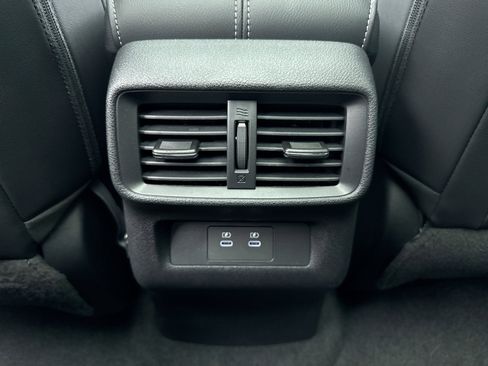 Used 2025 Nissan Murano SL AWD/4WD image 22
