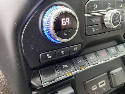 Used 2021 GMC Sierra 1500 SLT image 26