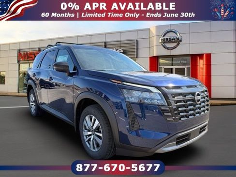 New 2026 Nissan Pathfinder SL AWD/4WD image 1
