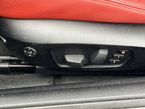 Used 2013 BMW 135i Convertible image 21