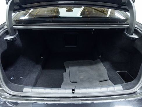 Certified 2023 BMW 760i xDrive w/ Executive Package image 9